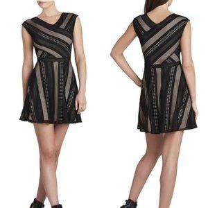 BCBGMAXAZRIA Jasmyne Sleeveless A-Line Lace Dress